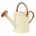 Arrosoir en métal 5L crème et cuivre avec poignée ergonomique